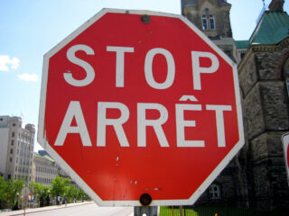 Stop-Arret